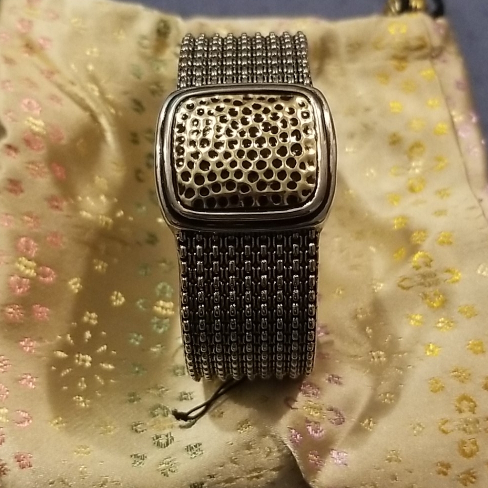 Bracelet